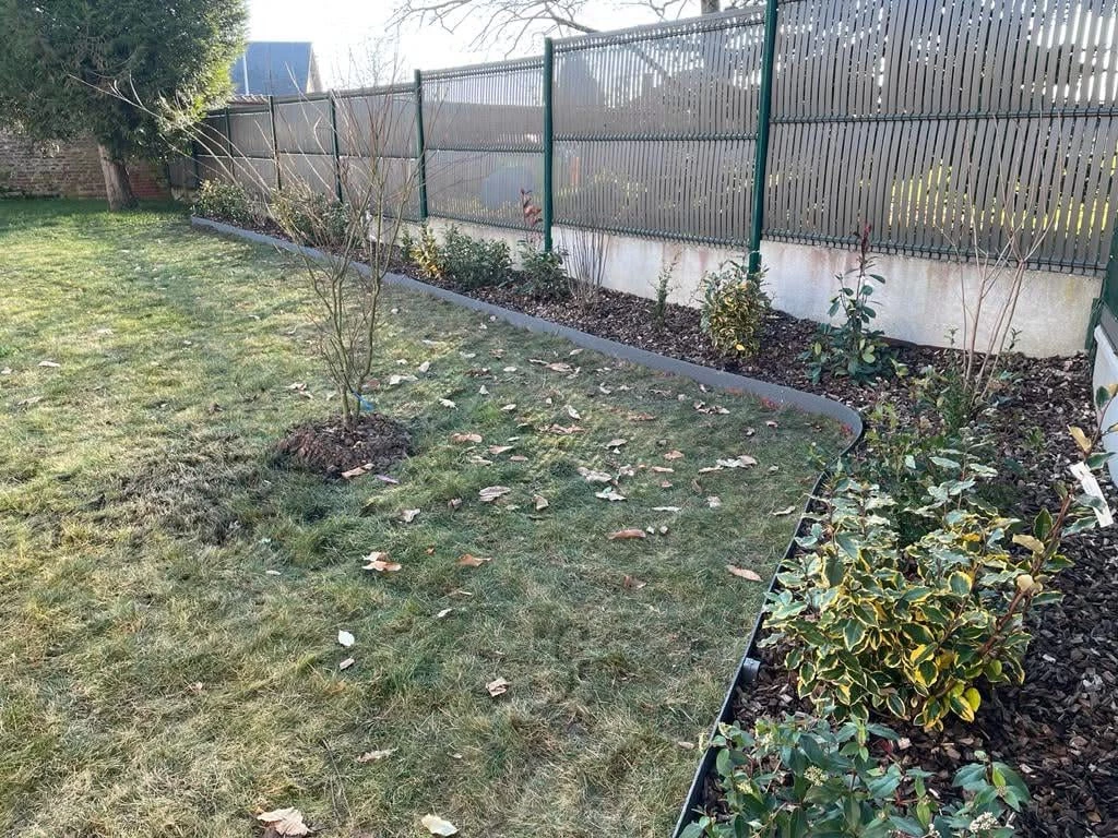 Plantation arbres et arbustes