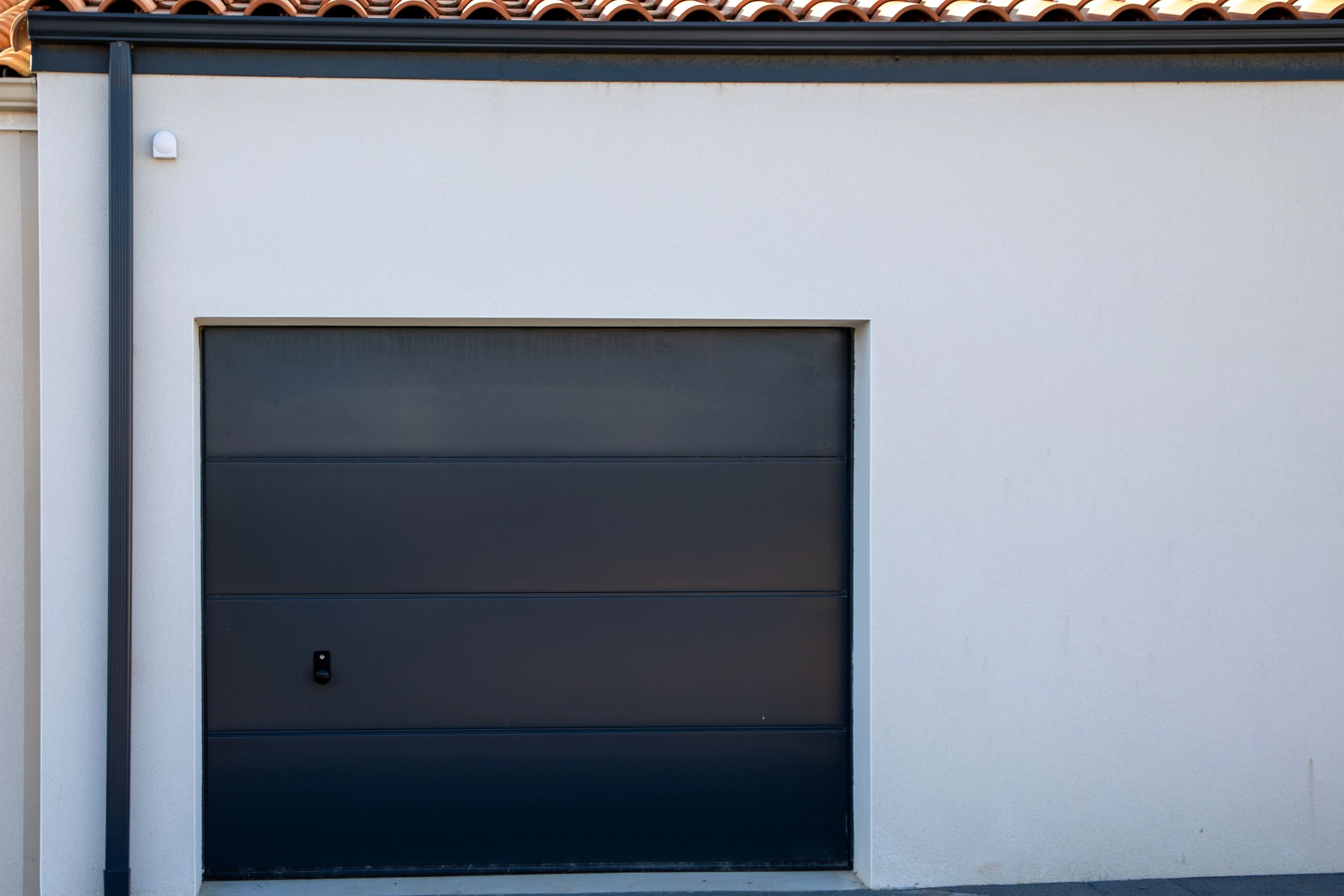 Installation et remplacement de moteurs de portes de garage dans l’Aisne – Ferm’Pro