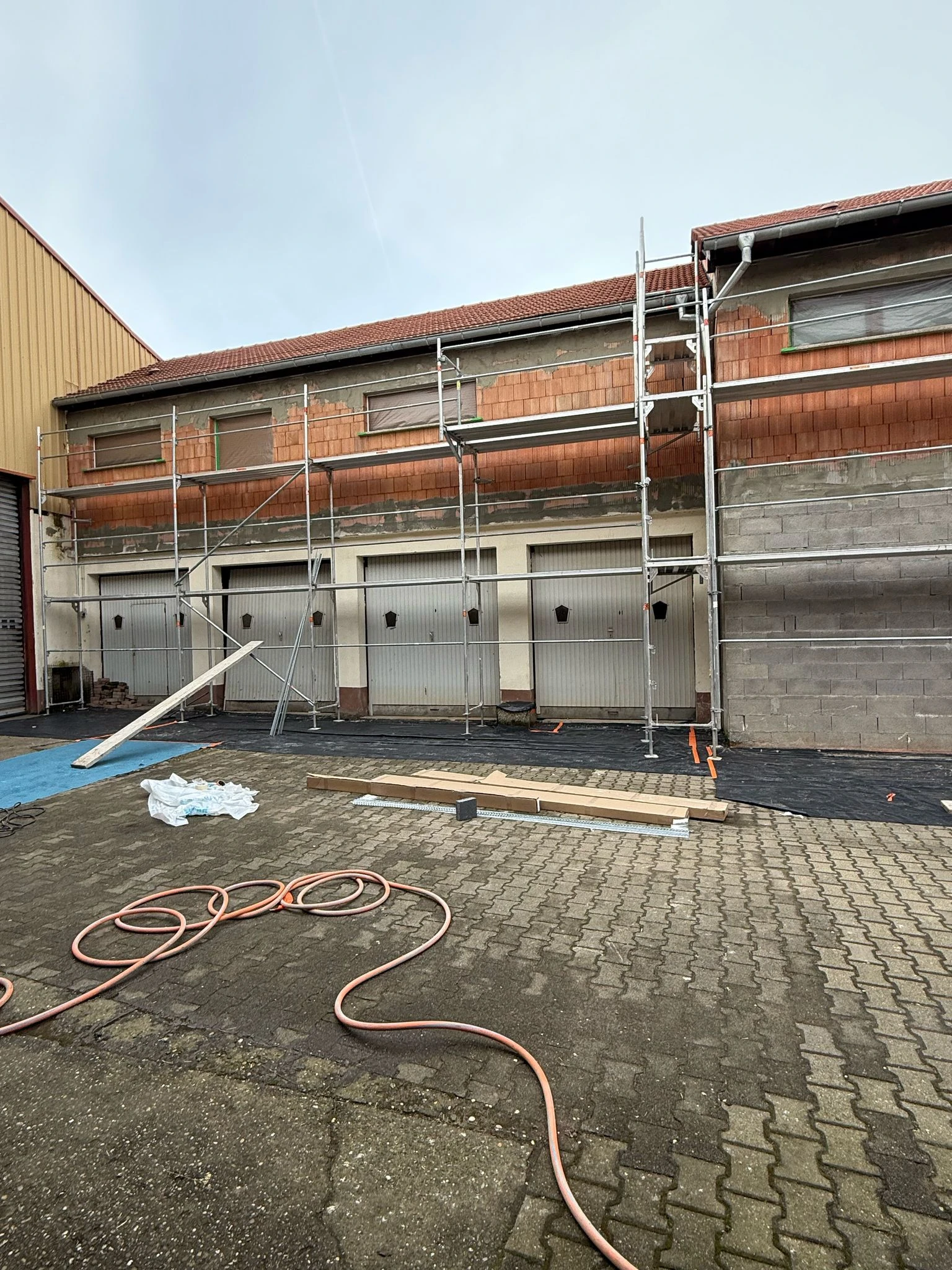 CHANTIER RAVALEMENT DE FACADE NIEDERLAUTERBACH, WISSEMBOURG, HOLSCHTEN, BÜHLER