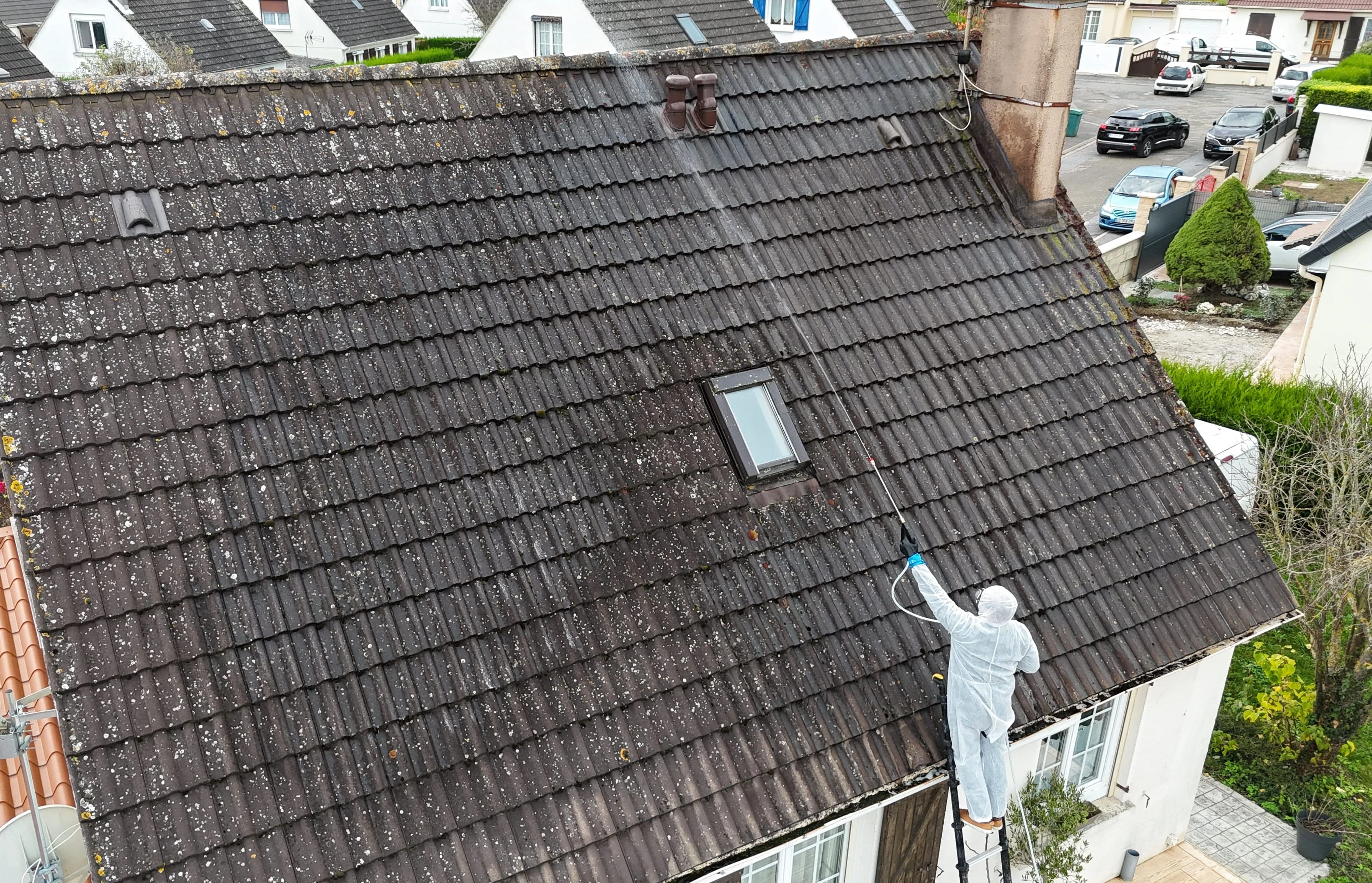 Particulier - Nettoyage de toiture inférieur à 120 m² – Somme, Oise et Aisne