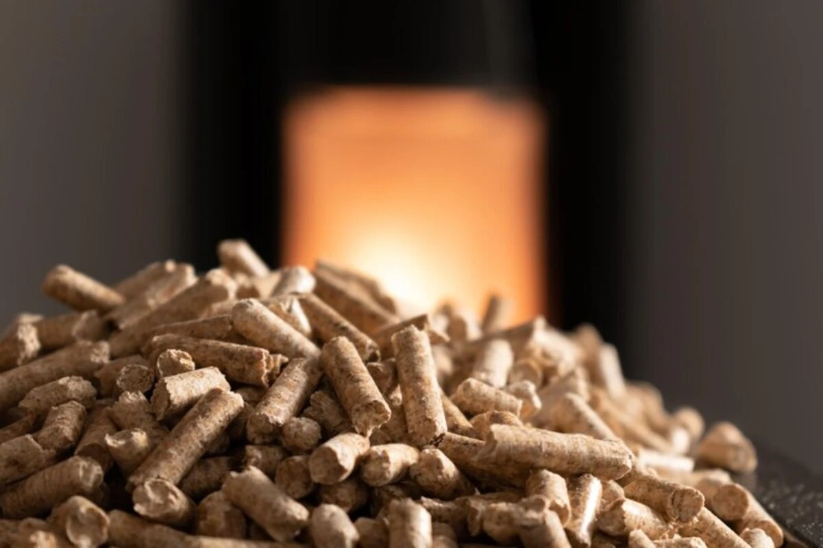 Entretien Poêle à Pellets et à Granulés – POINT CHAUFFAGE Aisne Soissons Laon Saint-Quentin