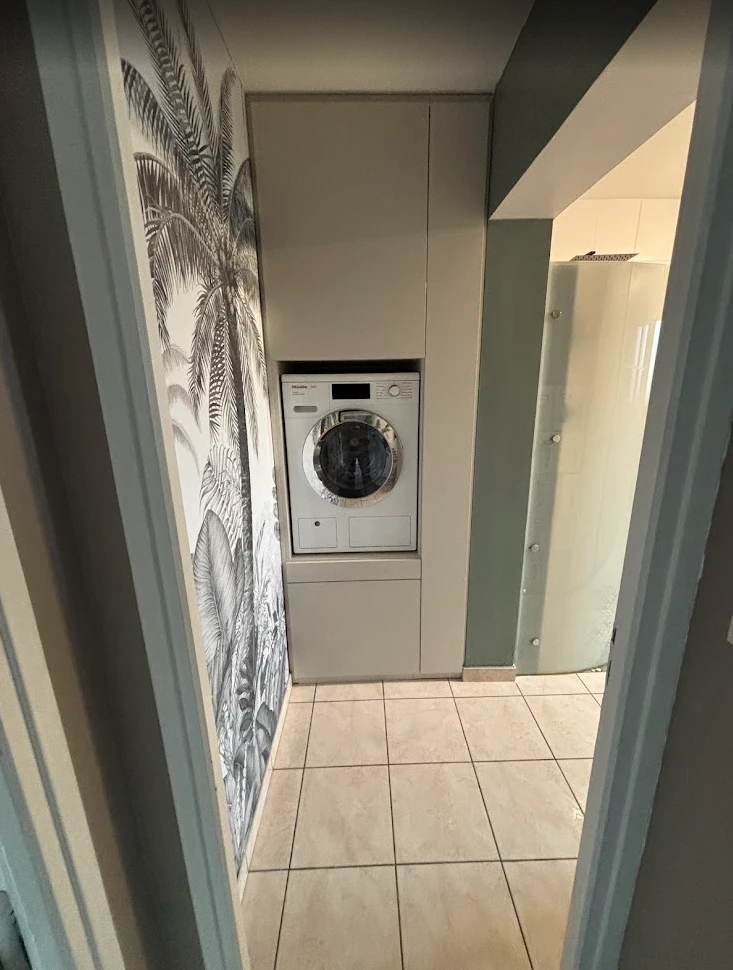 Buanderie sur-mesure avec rangements