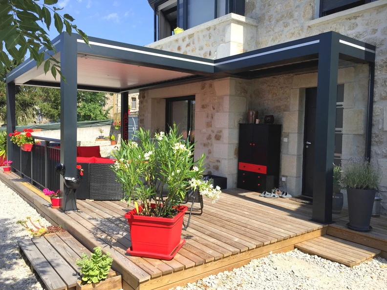 Pergola bioclimatique