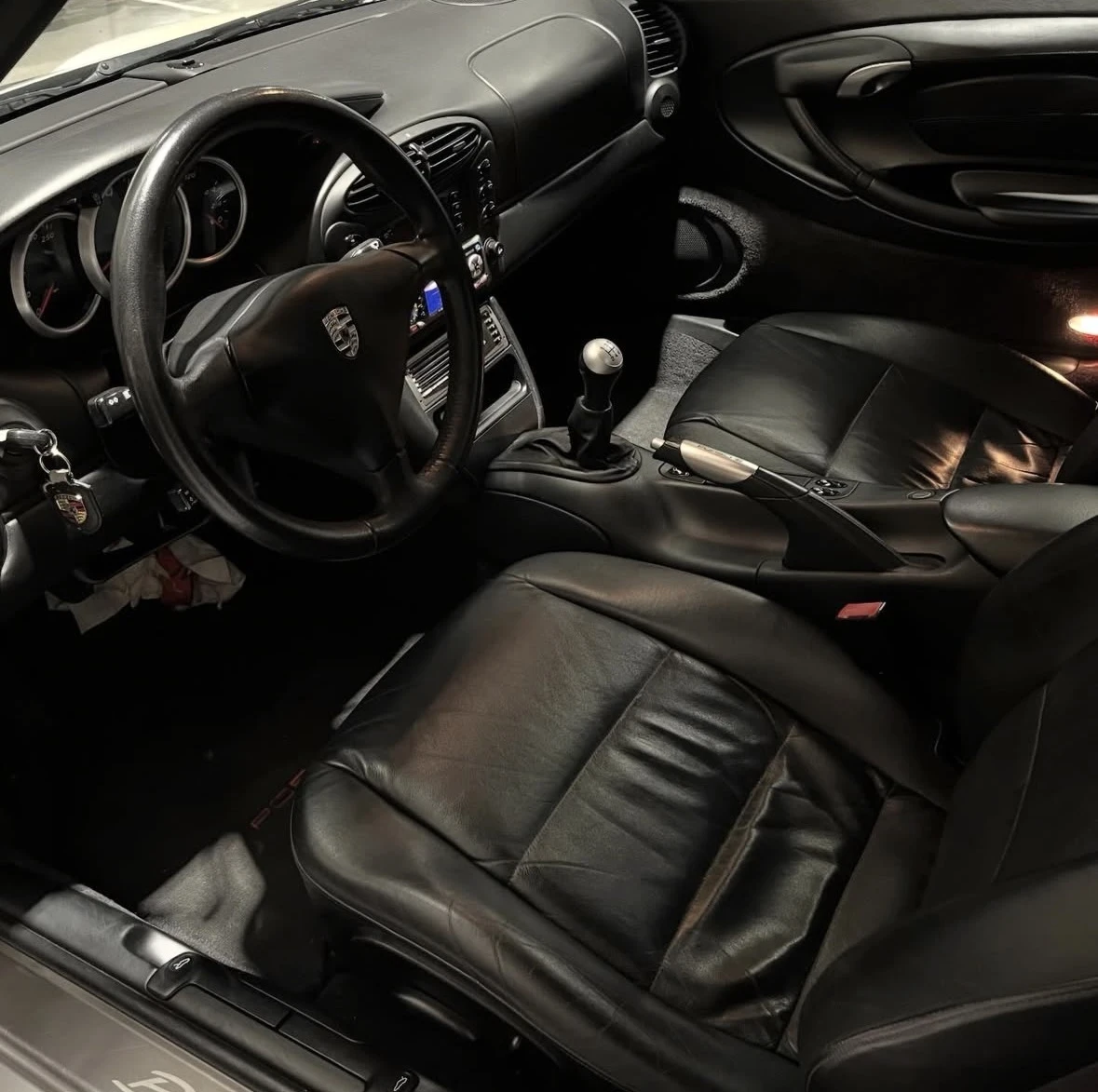 Porsche Boxster (986) 2.7 220cv BVM / CUIR / SIEGES CHAUFFANTS / PORSCHE EXCLUSIVE