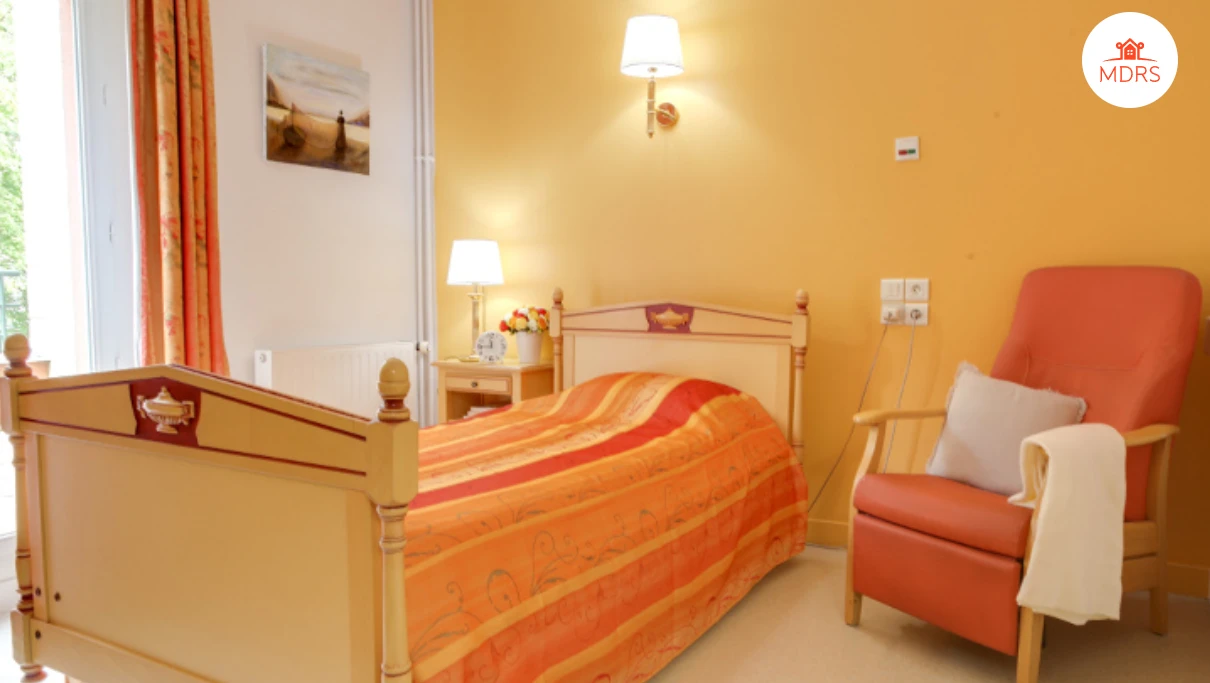 Investissement en chambre médicalisée en EHPAD au loyer de 876 € garanti net d'impôt pour la retraite complémentaire.