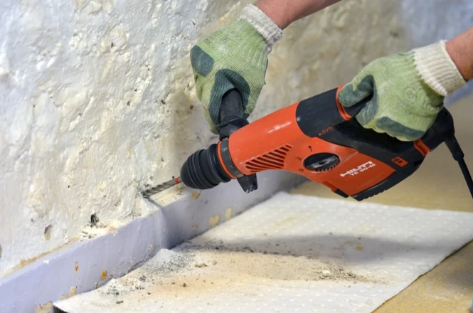 Traitement des remontées capillaires par injection