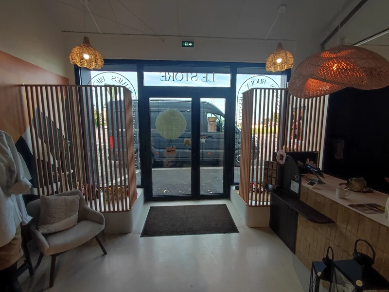 Aménagement magasin vêtement et accessoires