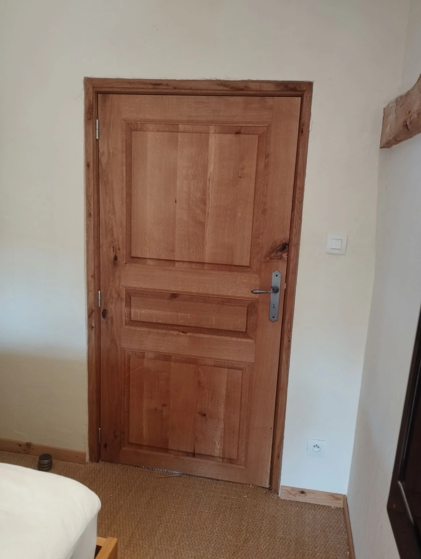 Porte intérieure en bois massif