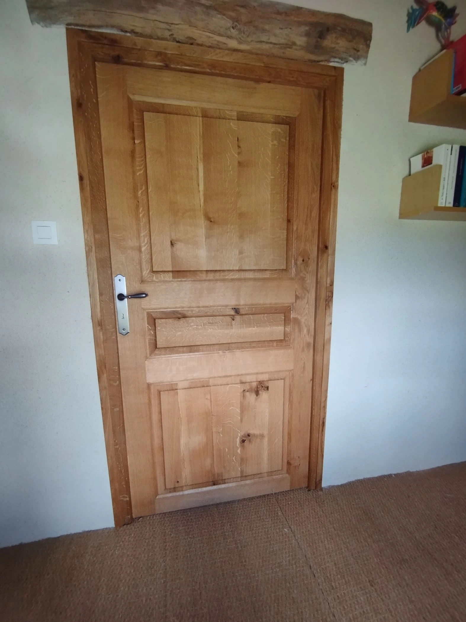 Porte intérieure en bois massif