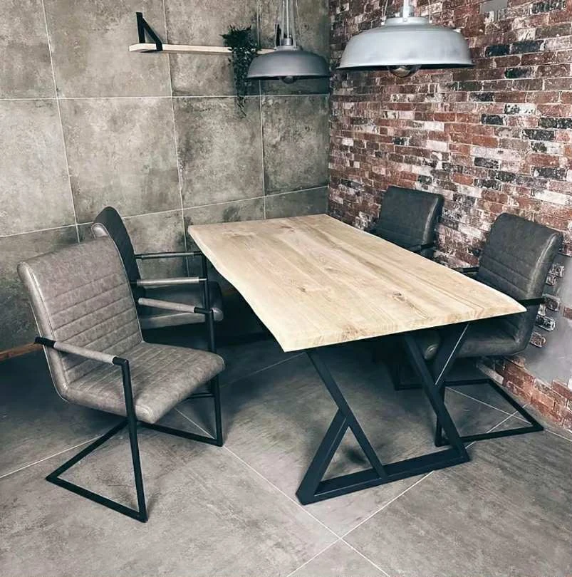 Mobilier Acier & Bois – L’alliance du style et de la durabilité