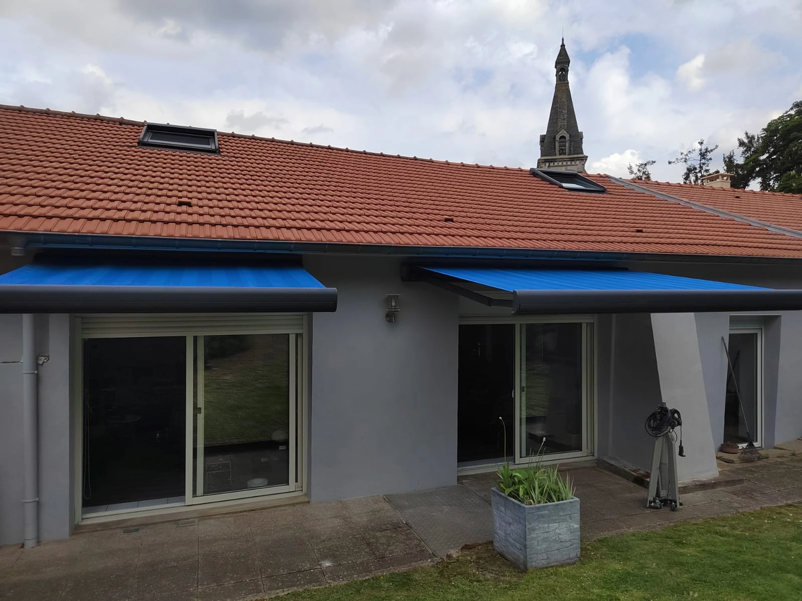 Store de terrasse (banne) de la marque Franciaflex