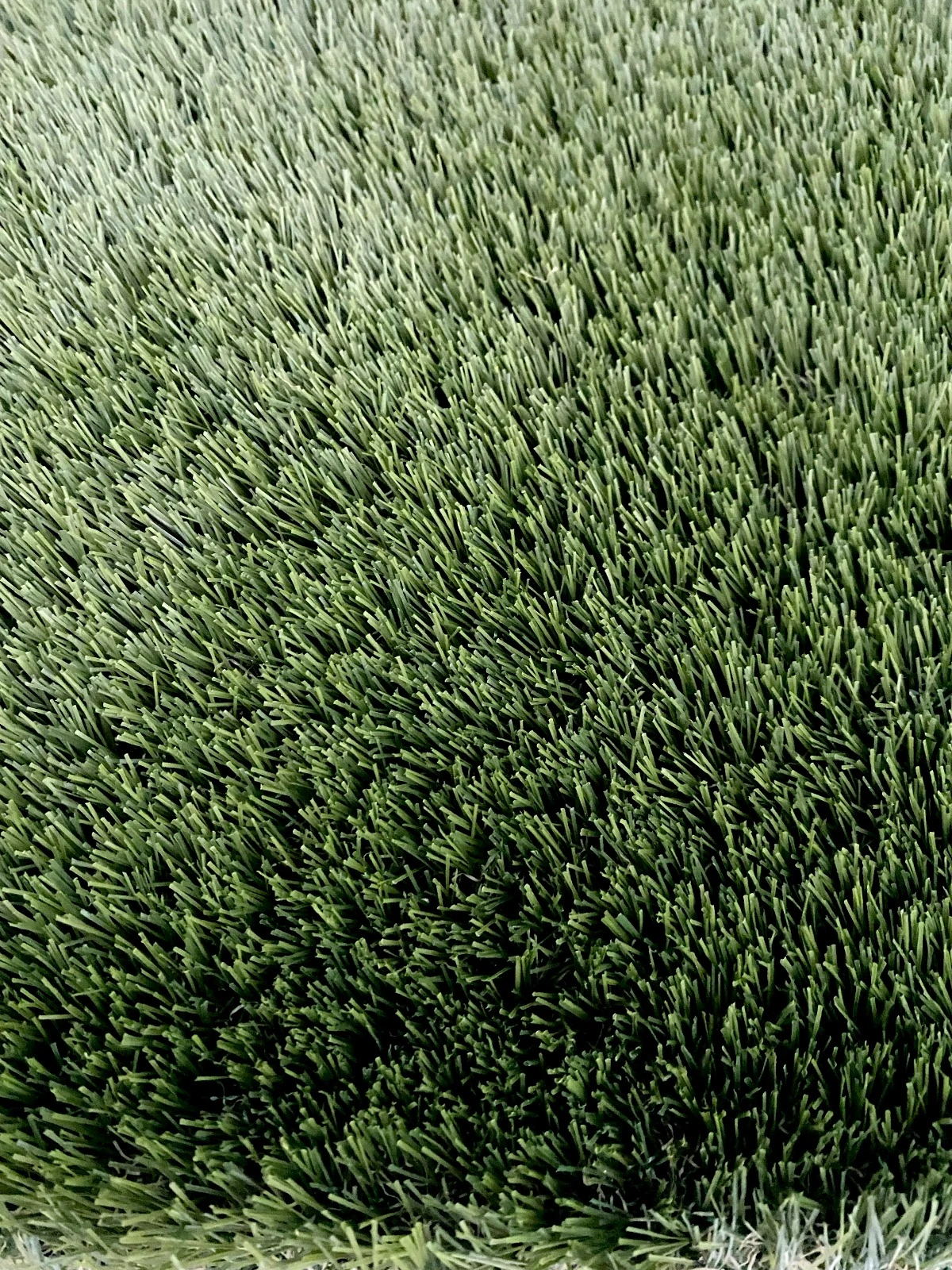 Gazon artificiel jardin PERTUIS h.35mm en stock en 2m et 4m de large