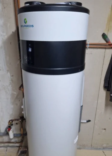 Chauffe eau thermodynamique Bourgeois Global Neptuo ll 300l pose inclus en remplacement existant , special instal pv