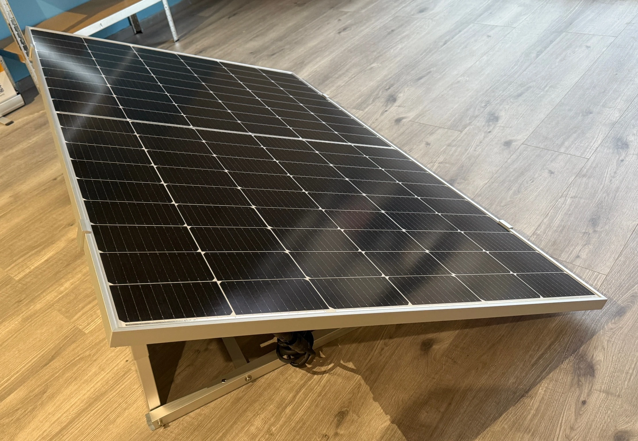 KIT SOLAIRE PLUG & PLAY 410 Wc – PRODUISEZ VOTRE ÉLECTRICITÉ EN 5 MINUTES !