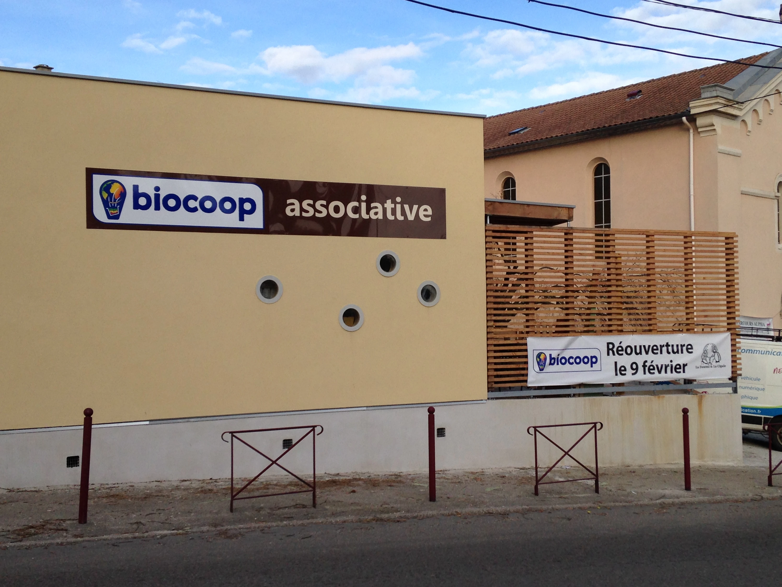 Bâche PVC 80x300 cm – Grande visibilité, idéale façades & routes