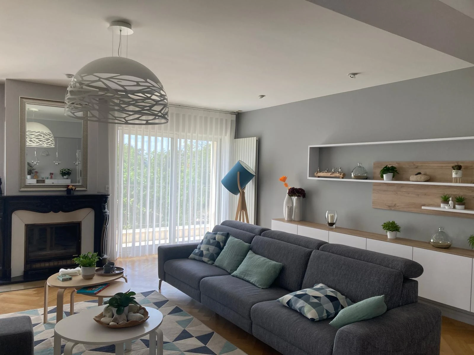 Store bandes verticales "Voilage" de la marque Franciaflex