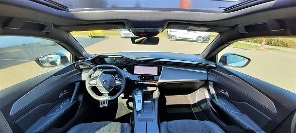 Peugeot 308 III PHEV 225 E-EAT8 GT