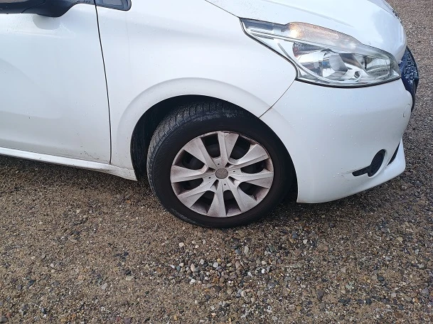 PEUGEOT 208 LIKE 10I 75 CH