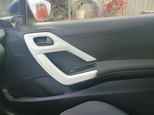 PEUGEOT 208 LIKE 10I 75 CH