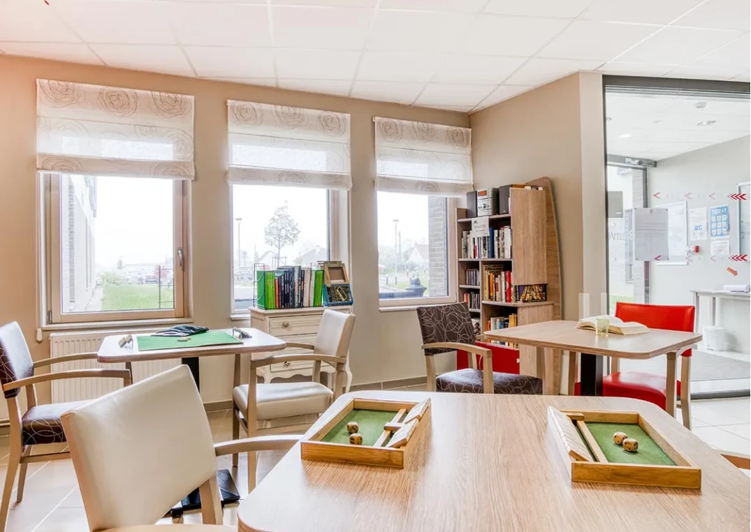 Investissement en chambre médicalisée en EHPAD au loyer de 512 € garanti net d'impôt pour la retraite complémentaire.