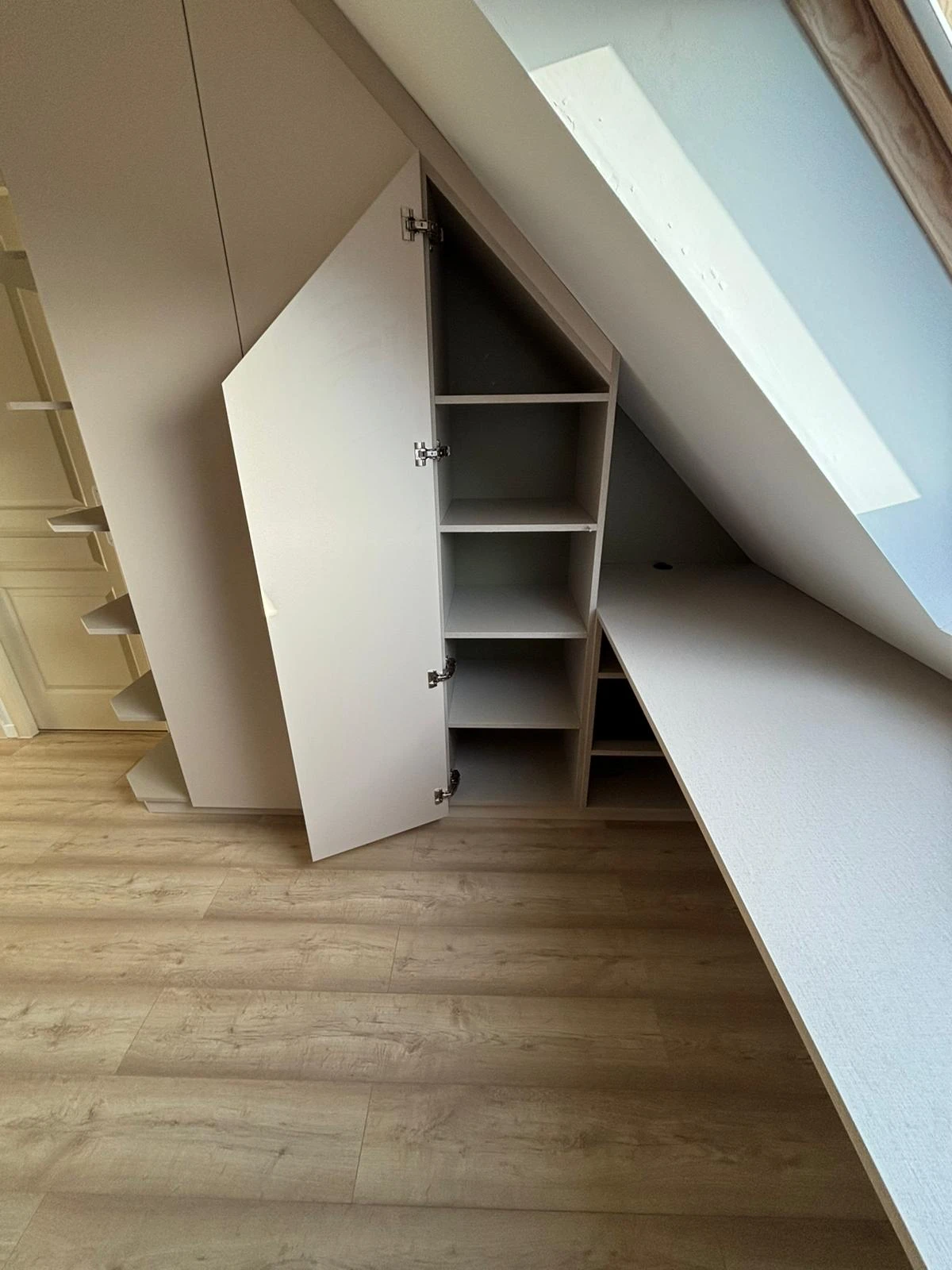 bureau sous mansarde