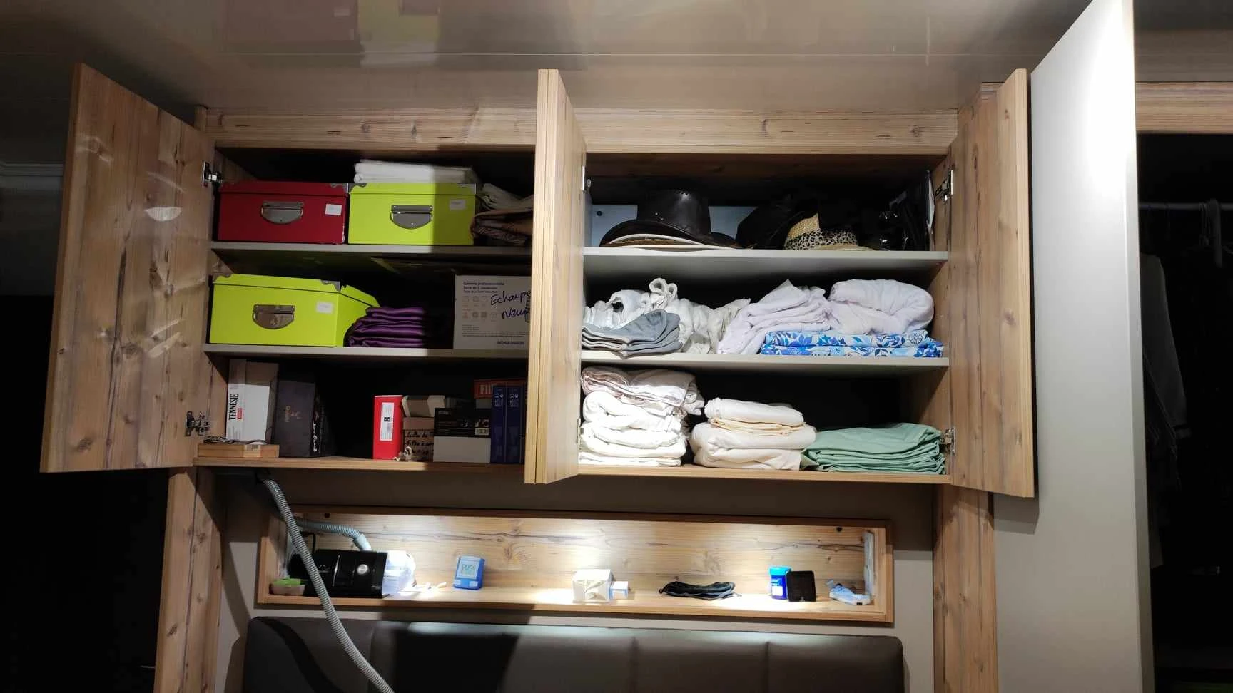 Tête de lit dressing