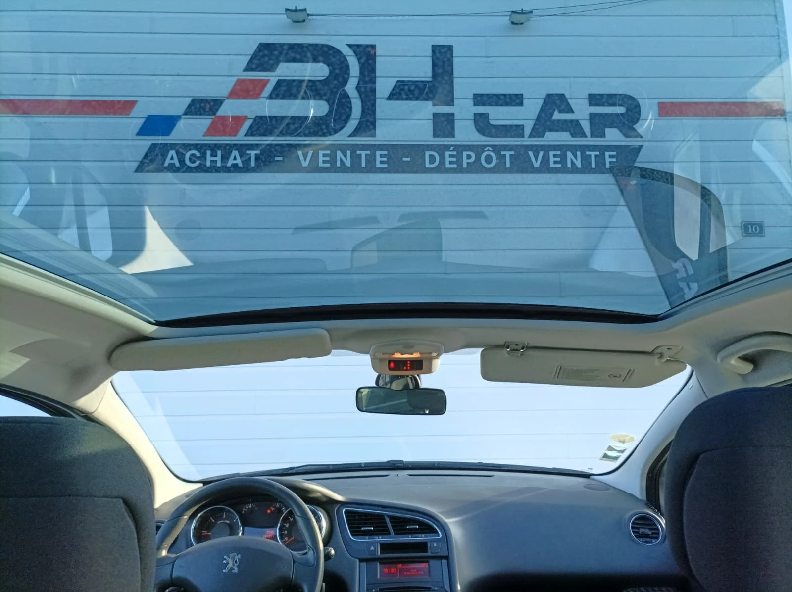 Peugeot 5008 1.6 HDI 112CH ACTIVE TOIT PANORAMIQUE