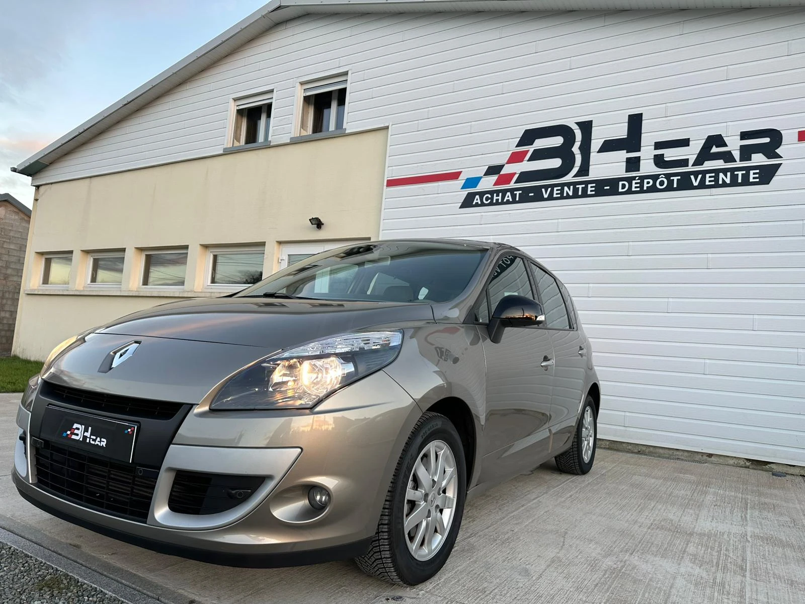 Renault Scenic 1.9 DCI 130 DYNAMIQUE