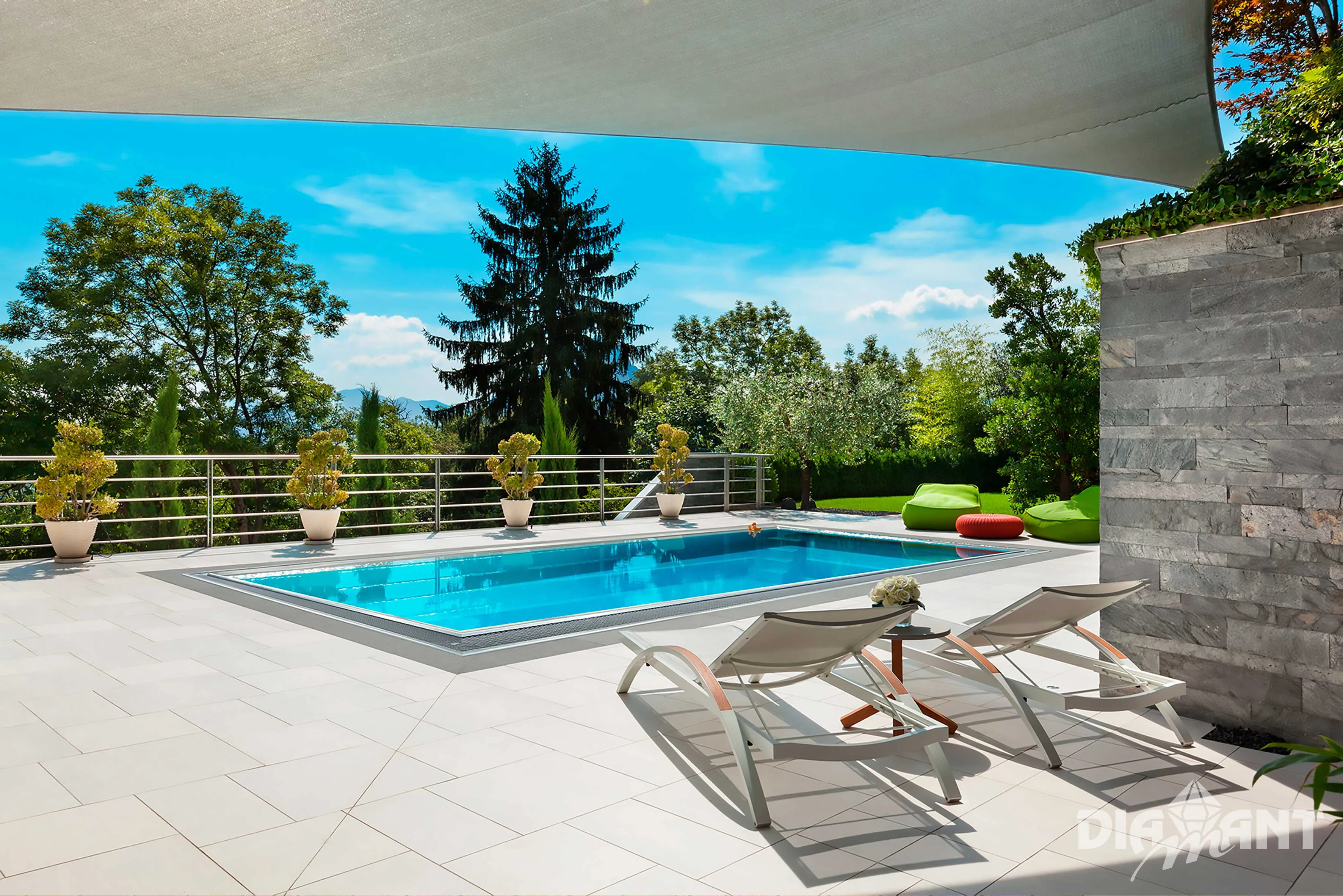 PISCINE INOX A DEBORDEMENT