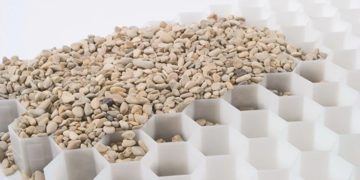 Ecco-gravel / plaque alvéolaire