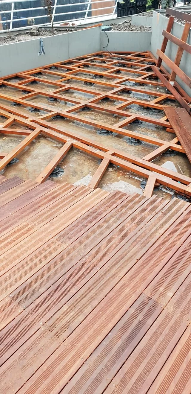 Création de terrasses en bois exotique (teck et essences équivalentes) – PRO PAYSAGE