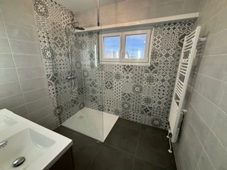Salle de bain clé en main