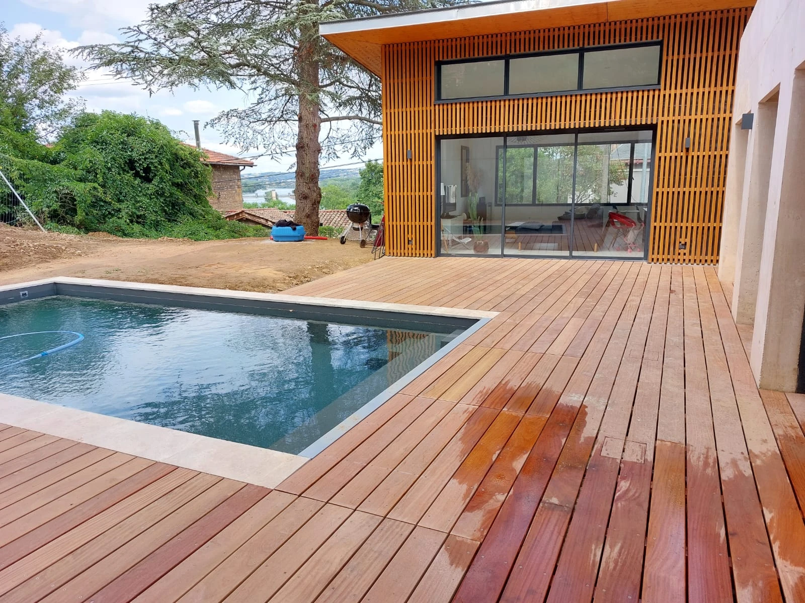 Terrasse bois et plage de piscine pour particuliers et professionnels – WOODPRO – BARTHOMEUF