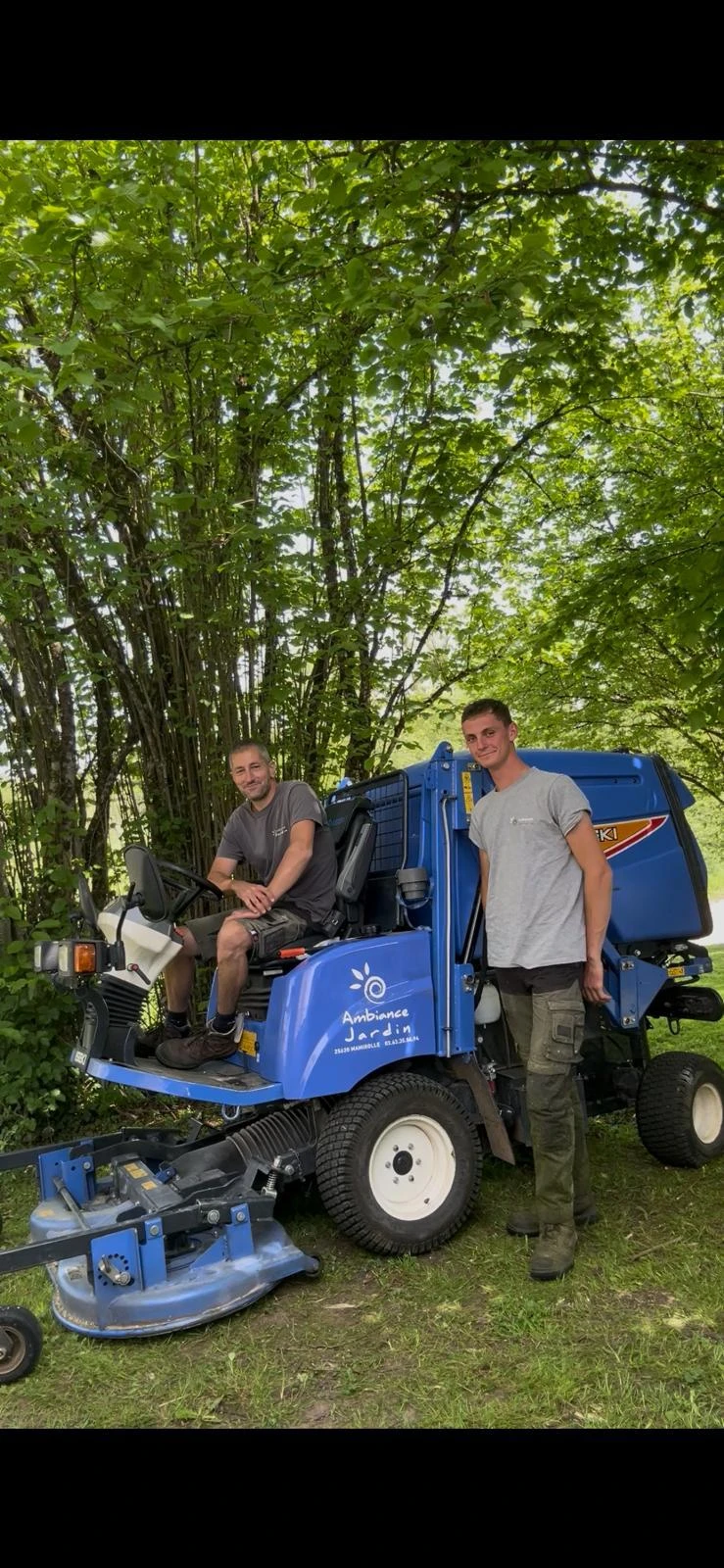 Tonte de pelouse à Besançon et alentours dans le Doubs (25) – Entretien soigné et gestion raisonnée des espaces verts