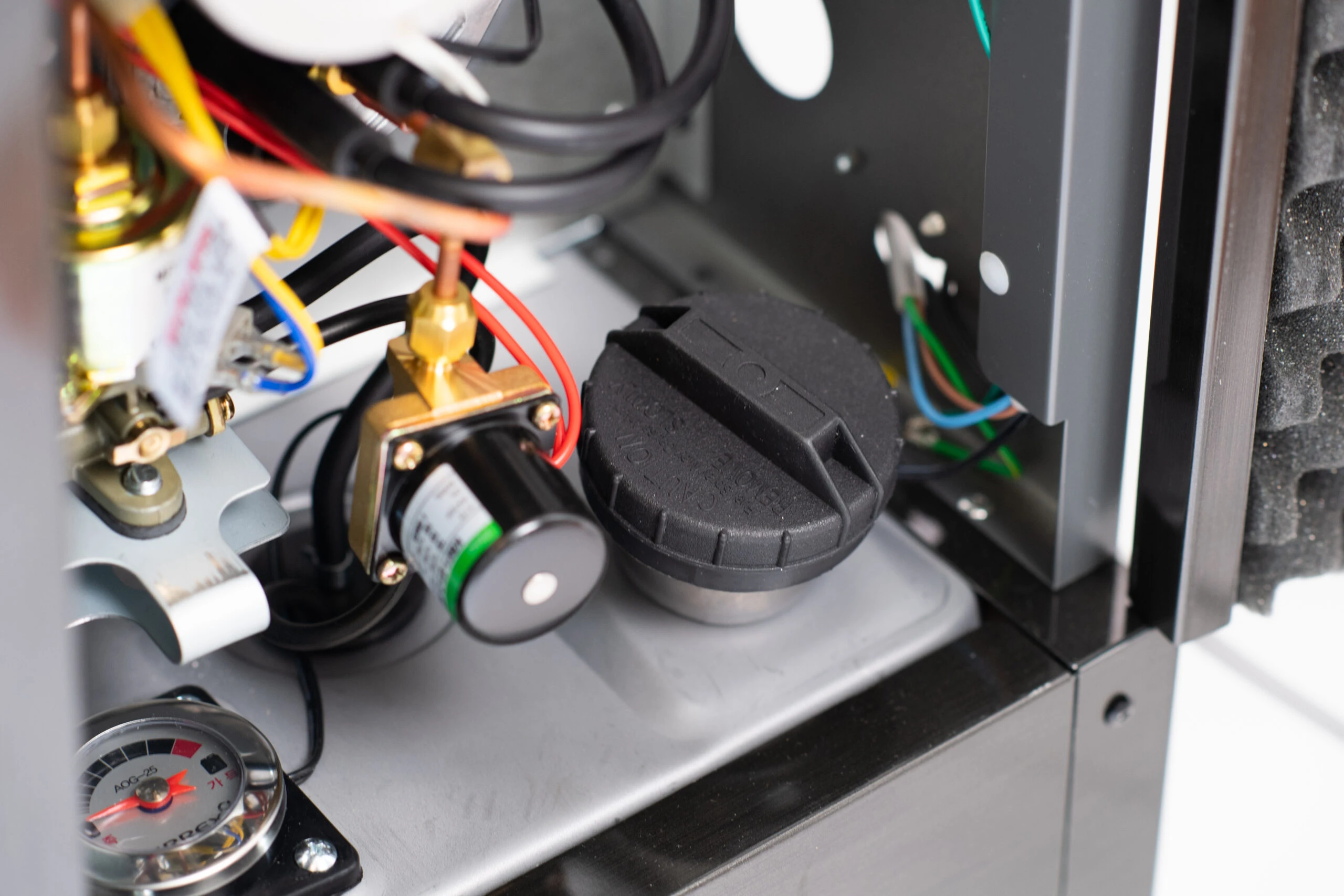 Le chauffage diesel AH-200i (wifi) REXNOEDIC