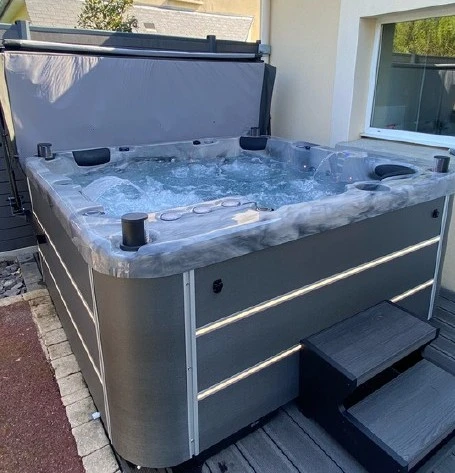 Spa ARIZONA 4 places