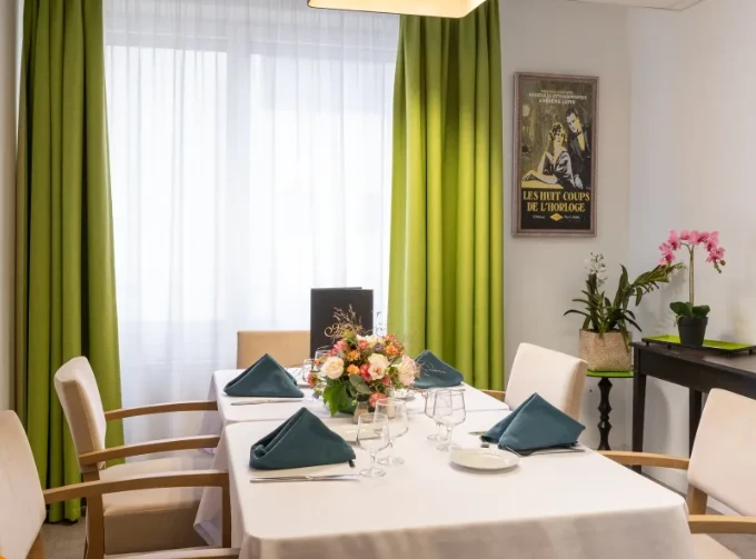 Investissement en chambre médicalisée en EHPAD au loyer de 1 038 € garanti net d'impôt pour la retraite complémentaire.