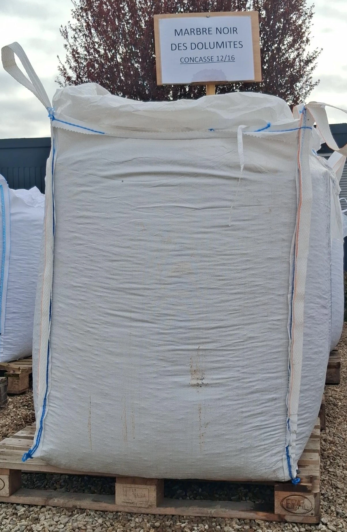 Marbre "Noir Des Dolomites" 12/16