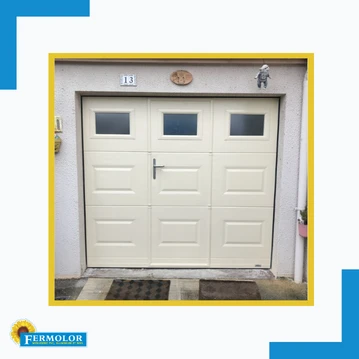 Porte de garage sectionnelle plafond avec ou sans portillon