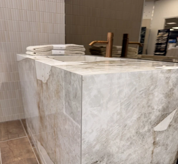Vasque en céramique sur mesure – Salle de bains design et haut de gamme