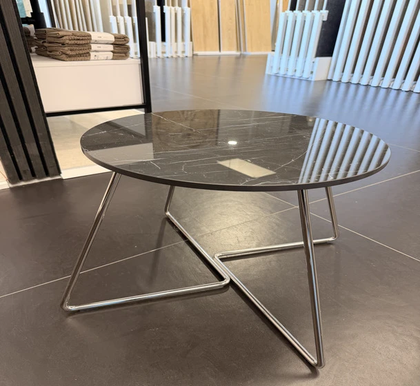 Table basse en marbre noir sur mesure