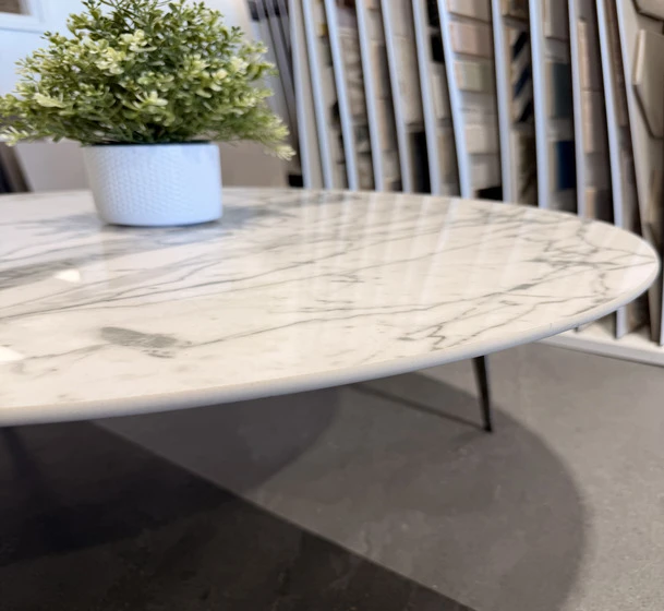 Table basse en marbre blanc – Design élégant et intemporel