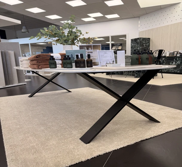 Table en céramique 6 à 8 personnes – Design élégant et grande capacité