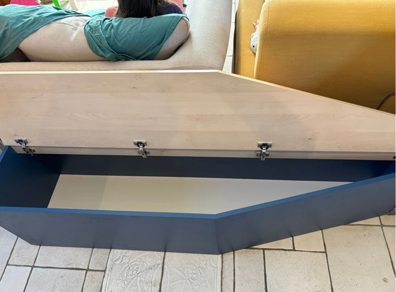 Sous escalier sur mesure avec banquette de rangement