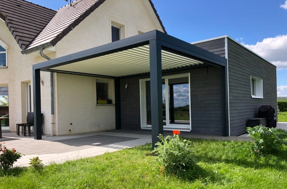 PERGOLA BIOCLIMATIQUE