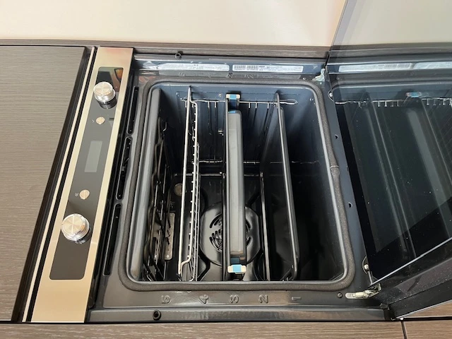 Four KitchenAid multifontion