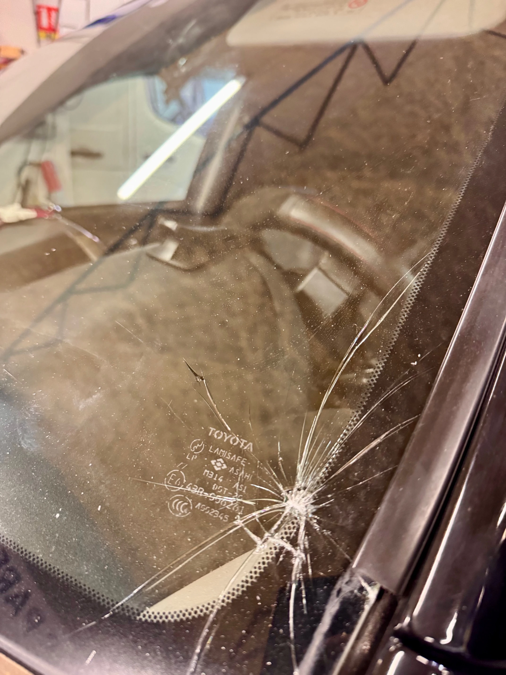 Remplacement de Pare-Brise automobile