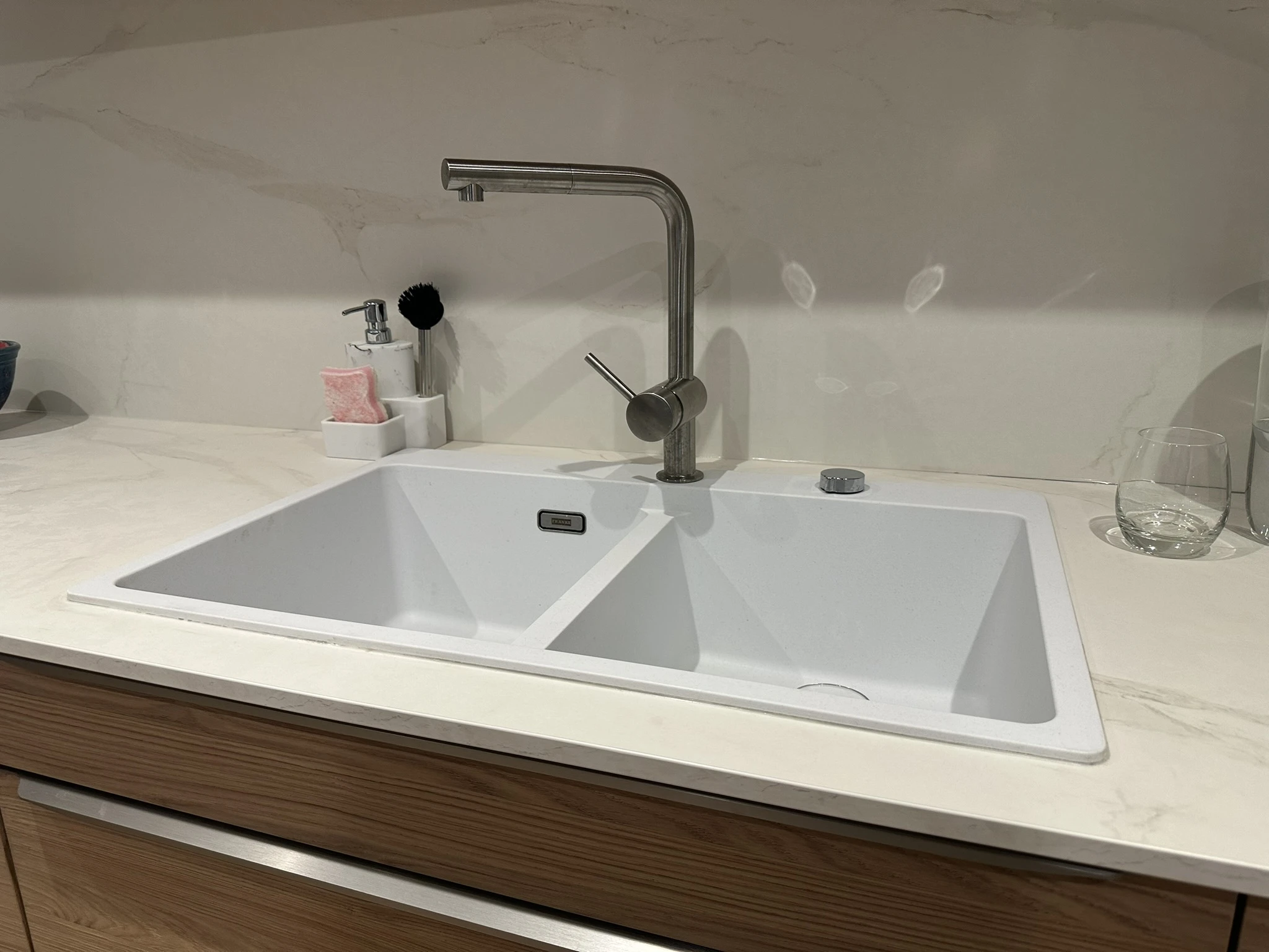 Pose d'une cuisine aménagée - Le Havre