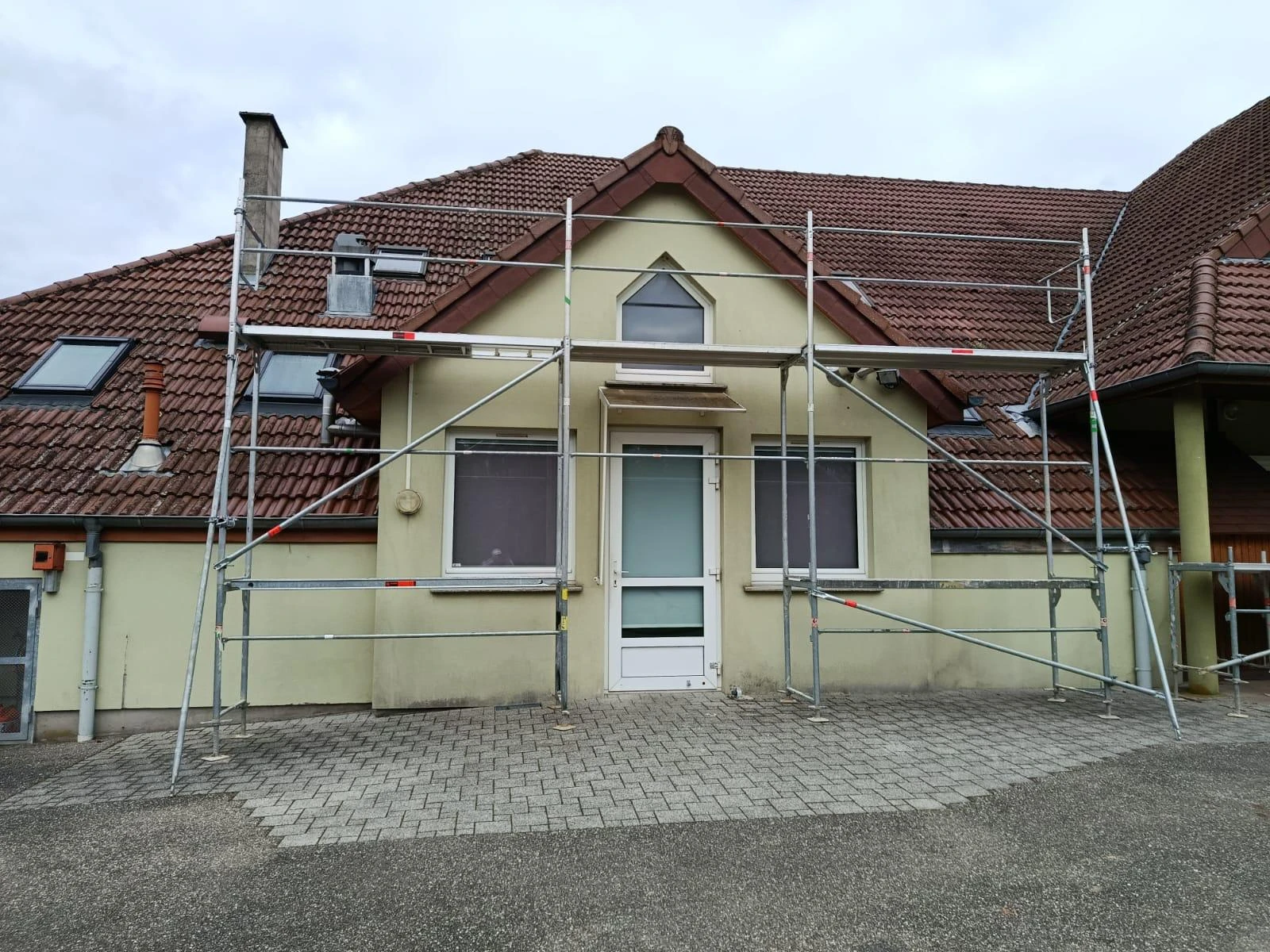 RAVALEMENT DE FACADE COMMUNE OBERROEDERN