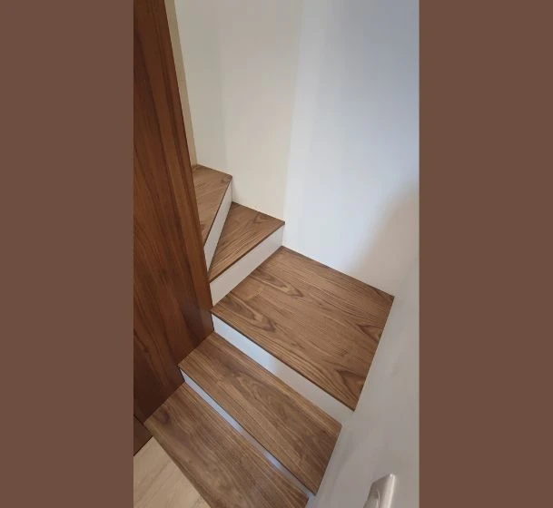 Escalier et dressing